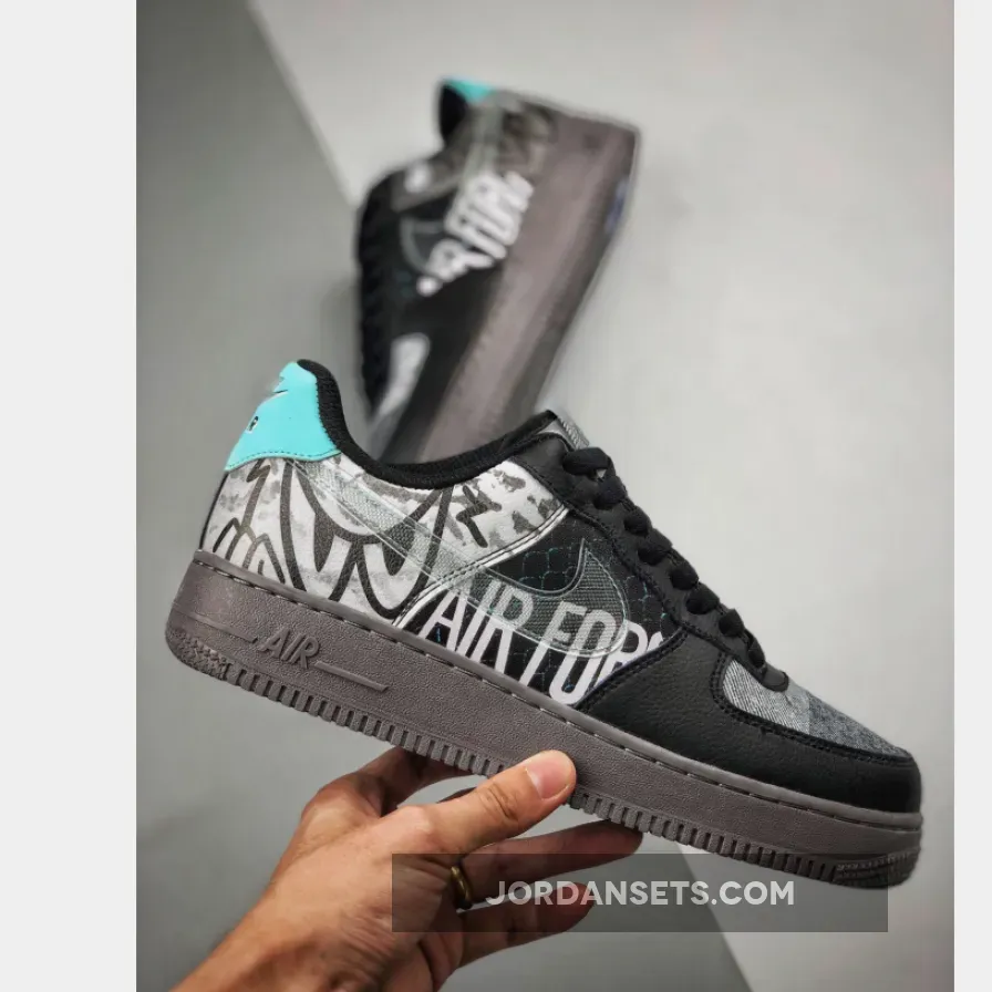 Nike Air Force 1 Low "Graffiti" Off Noir/Pure Platinum