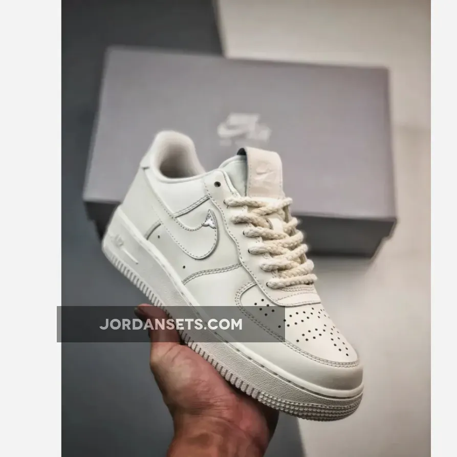 Nike Air Force 1 Low Sail/Chrome