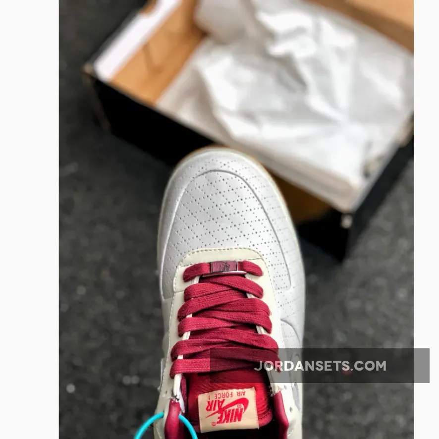 Nike Air Force 1 Low ‘Supreme Max Air’ Neutral Grey/Team Red-White Nike Air Force 1 Low ‘Supreme Max Air’ Neutral Grey/Team Red-White