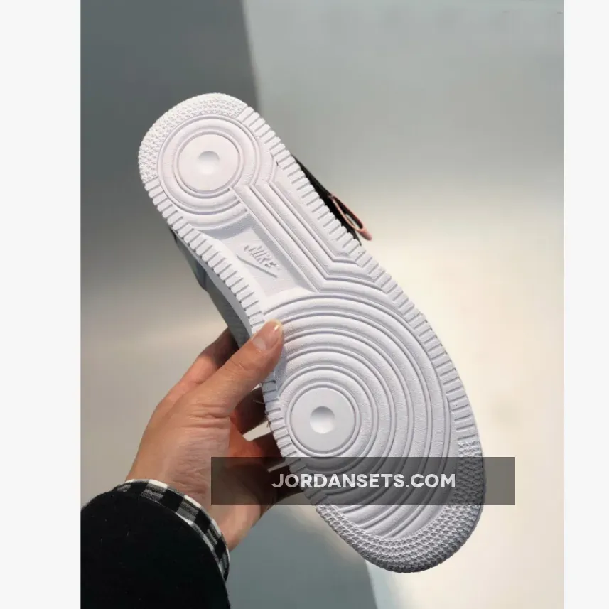 Nike Air Force 1 Low Type Black / Zinnia Pink Nike Air Force 1 Low Type Black / Zinnia Pink