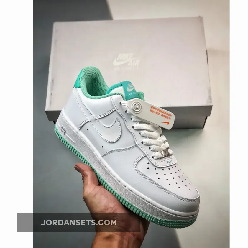 Nike Air Force 1 Low "White Mint"
