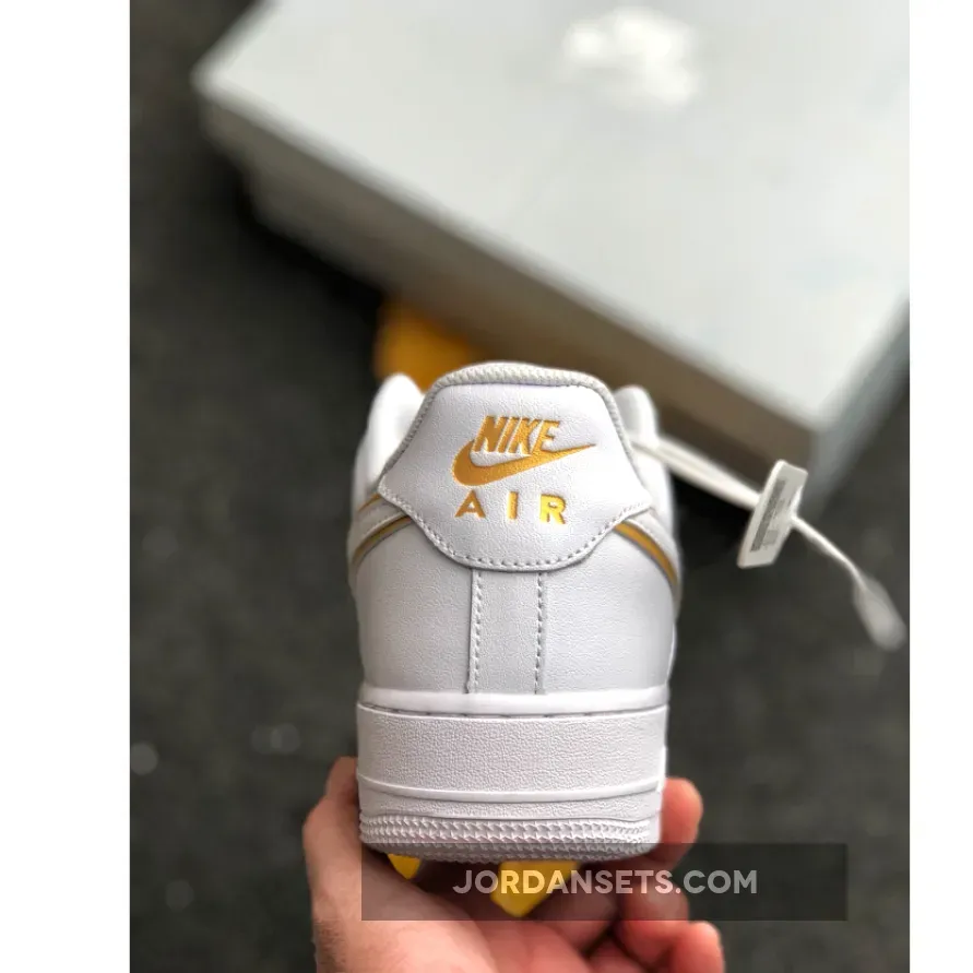 Nike Air Force 1 Low WMNS ‘Golden Swoosh’ White Nike Air Force 1 Low WMNS ‘Golden Swoosh’ White