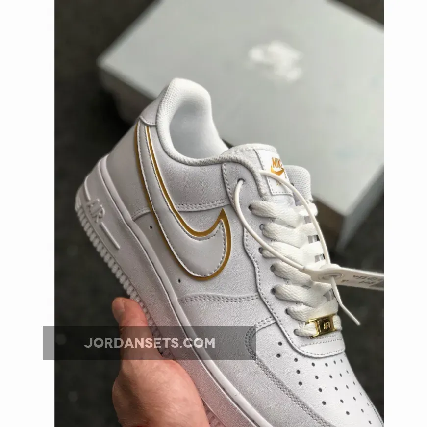 Nike Air Force 1 Low WMNS ‘Golden Swoosh’ White Nike Air Force 1 Low WMNS ‘Golden Swoosh’ White