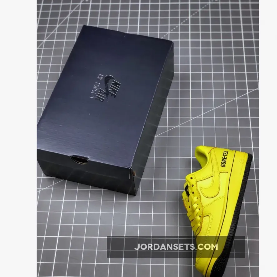 Nike Air Force 1 Low WTR Gore-Tex Dynamic Yellow Nike Air Force 1 Low WTR Gore-Tex Dynamic Yellow