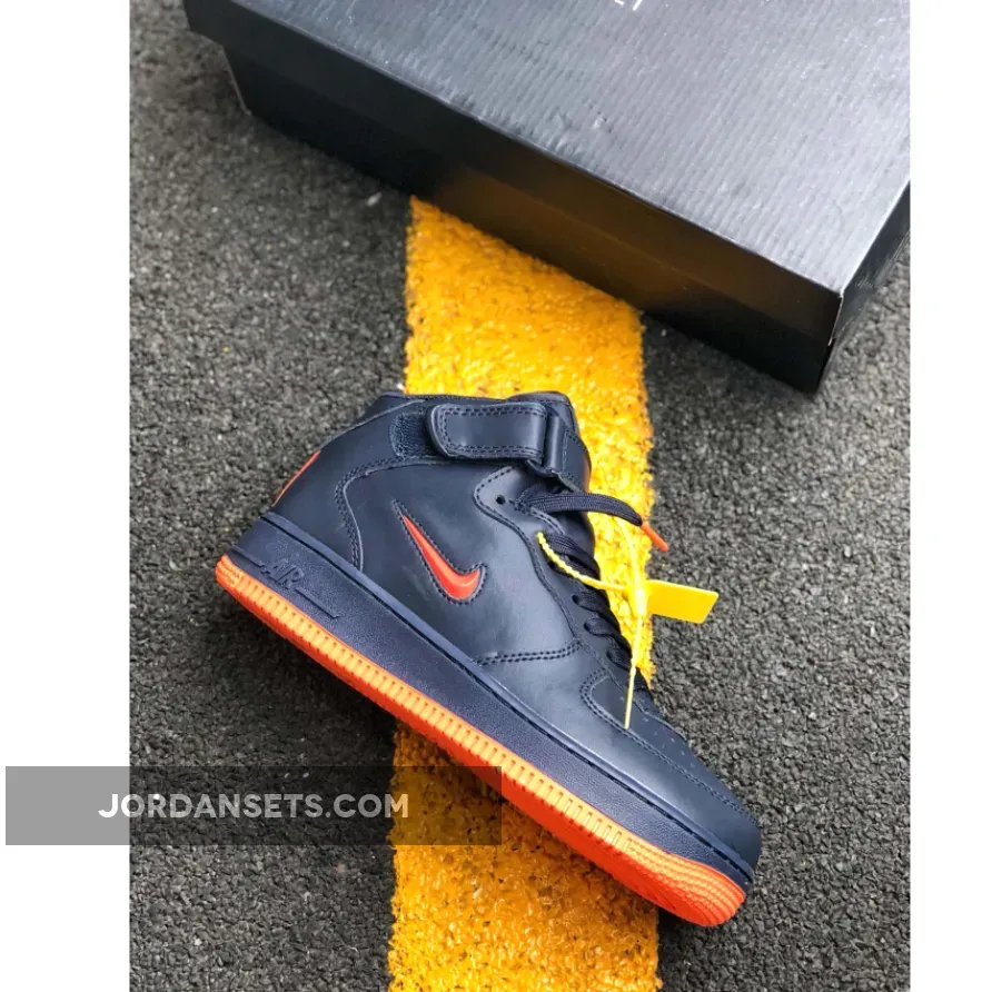 Nike Air Force 1 Mid "New York" Obsidian Black