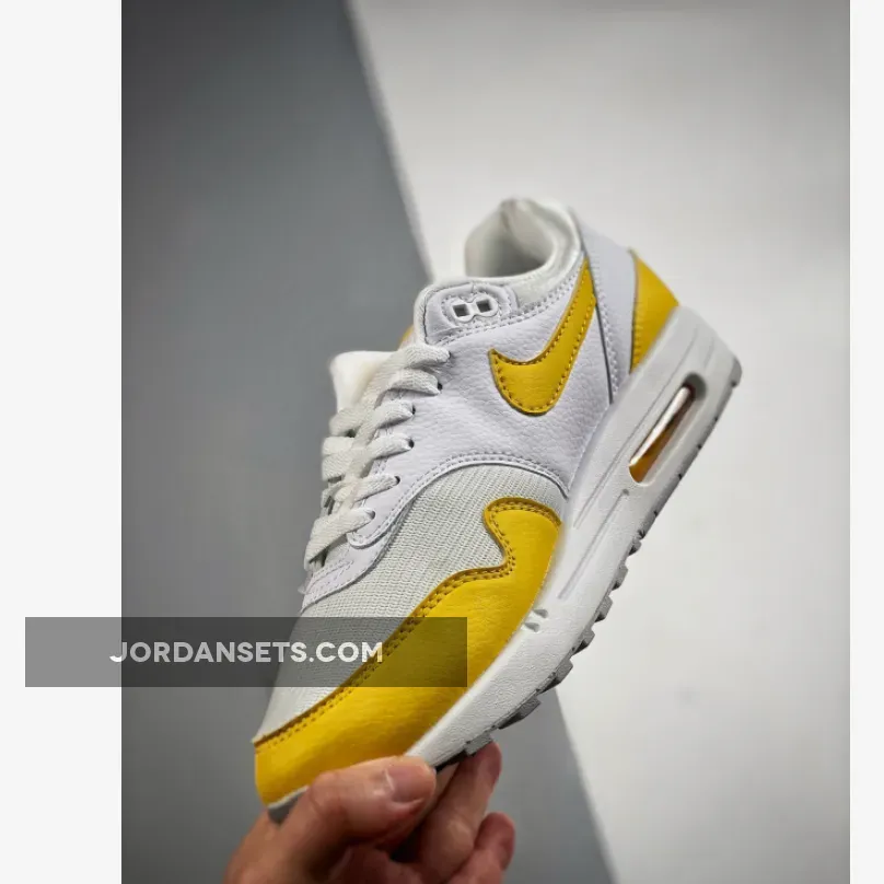 Nike Air Max 1 Tour Yellow Nike Air Max 1 Tour Yellow