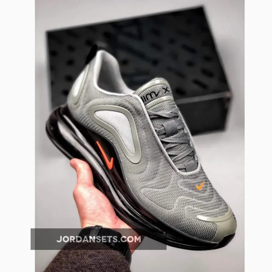 Nike Air Max 720 Grey Crimson