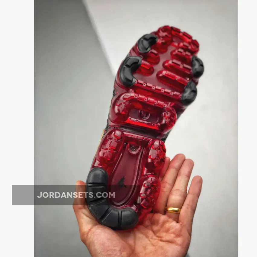 Nike Air VaporMax 2.0 "CNY" Black/Metallic Gold-University Red Nike Air VaporMax 2.0 "CNY" Black/Metallic Gold-University Red