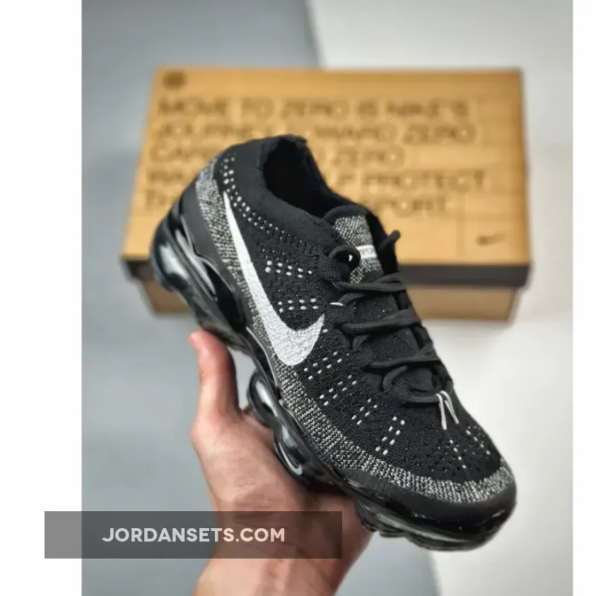 Nike Air VaporMax 2023 Flyknit "Oreo" Black/White