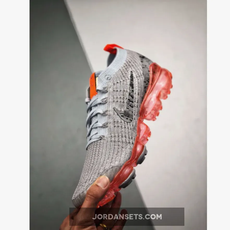Nike Air VaporMax 3.0 "Moon Landing" Nike Air VaporMax 3.0 "Moon Landing"