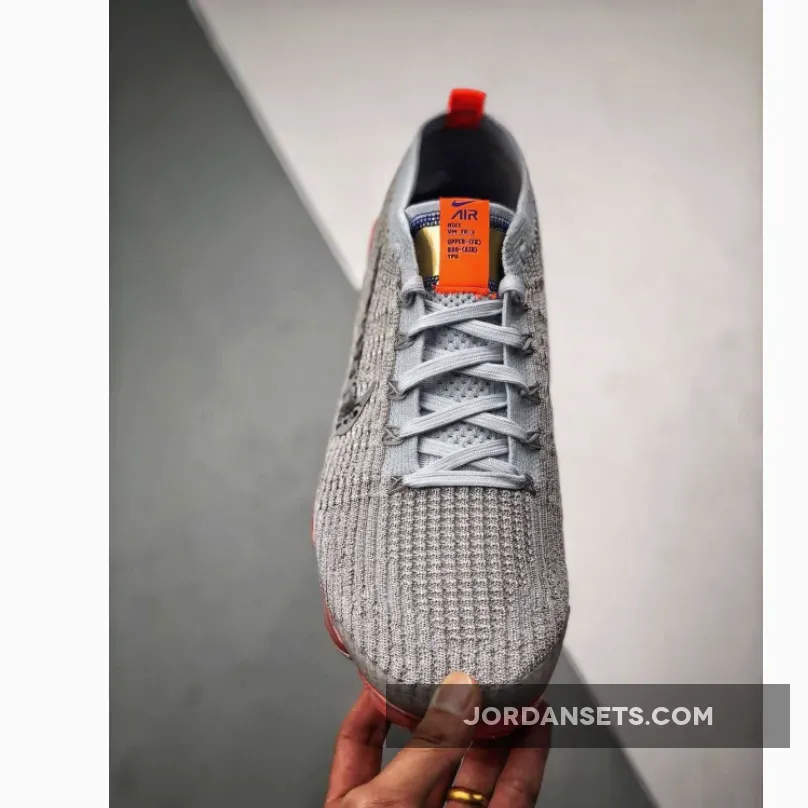 Nike Air VaporMax 3.0 "Moon Landing" Nike Air VaporMax 3.0 "Moon Landing"