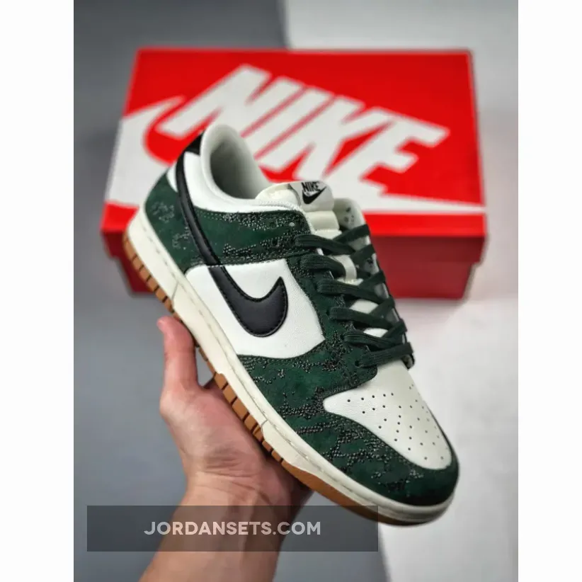 Nike Dunk Low "Green Snakeskin" New Arrival