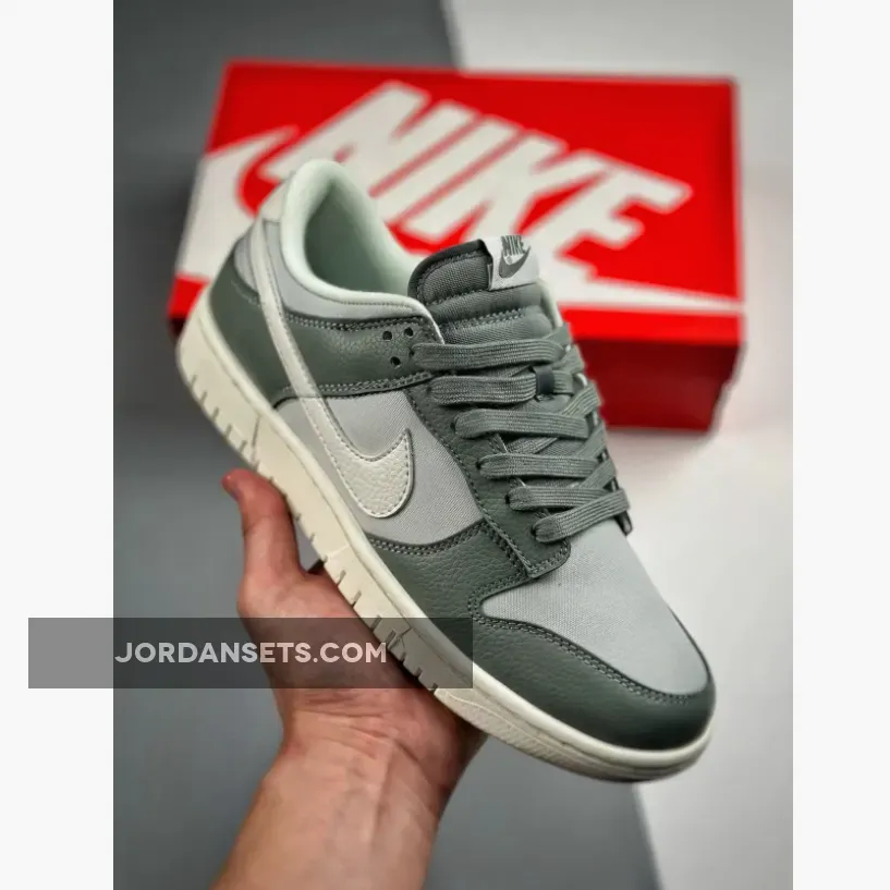 Nike Dunk Low Mica Green