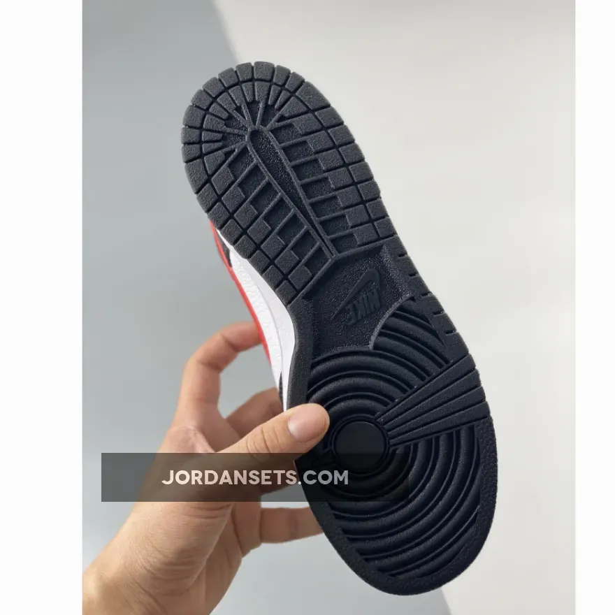 Nike Dunk Low ‘Red Swoosh Panda’ Nike Dunk Low ‘Red Swoosh Panda’