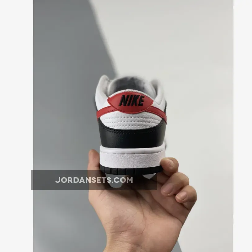 Nike Dunk Low ‘Red Swoosh Panda’ Nike Dunk Low ‘Red Swoosh Panda’