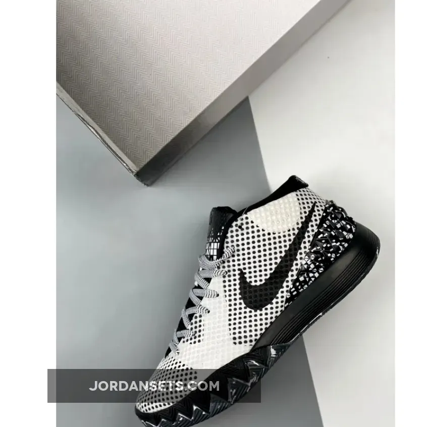 Nike Kyrie 1 "BHM" Black/White Nike Kyrie 1 "BHM" Black/White