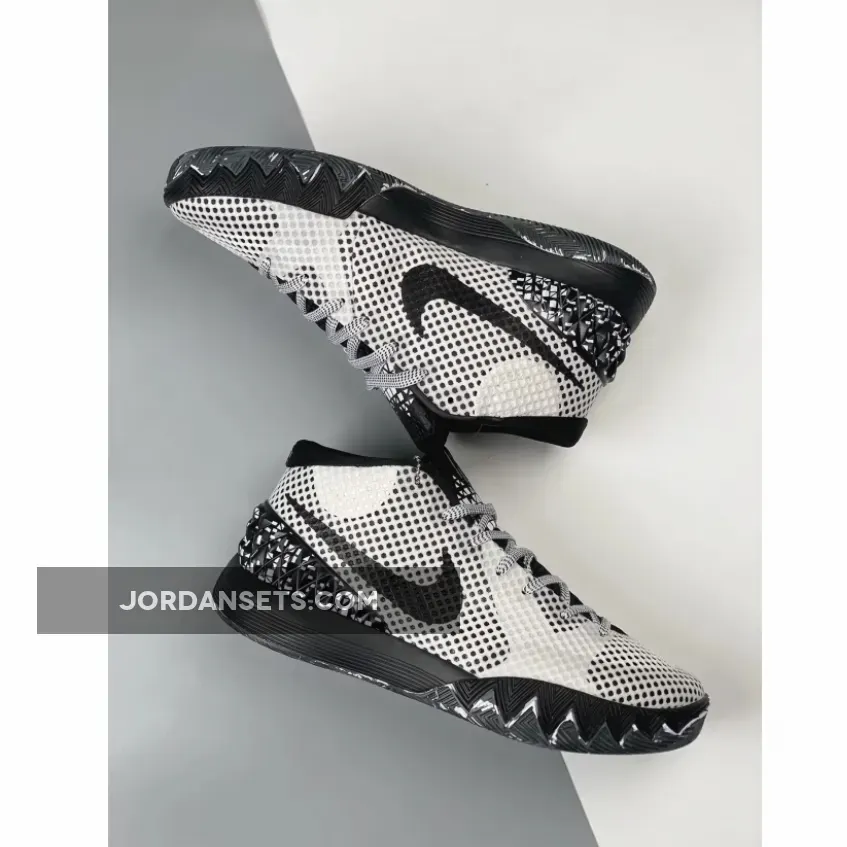 Nike Kyrie 1 "BHM" Black/White Nike Kyrie 1 "BHM" Black/White