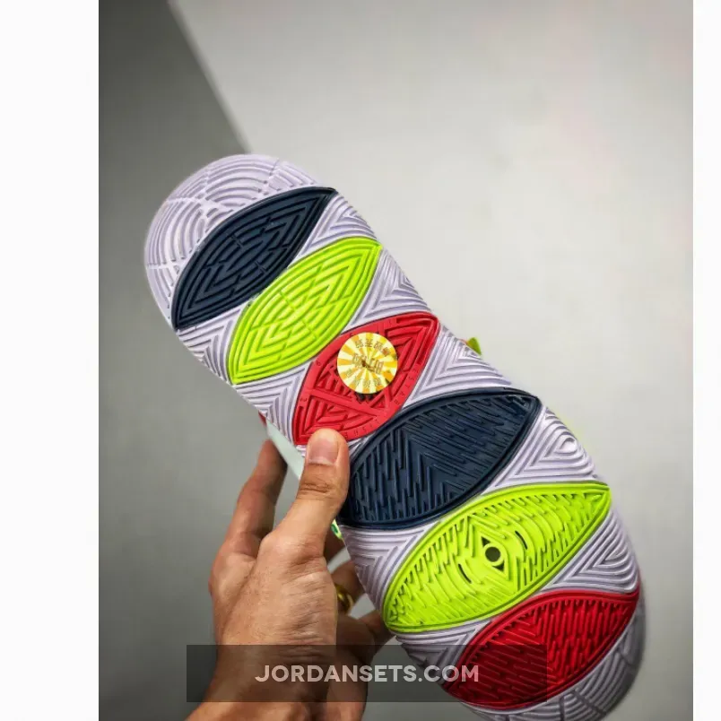 Nike Kyrie 5 ’EYBL‘ Mint Green/Red Nike Kyrie 5 ’EYBL‘ Mint Green/Red