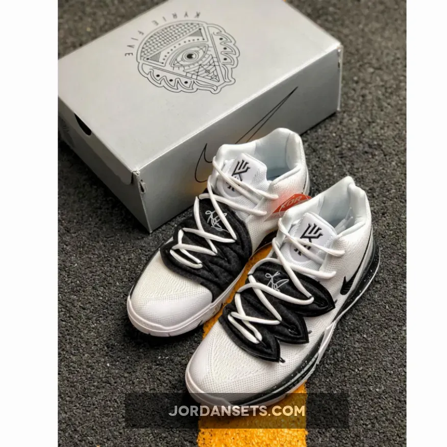 Nike Kyrie 5 Team Bank White Black Nike Kyrie 5 Team Bank White Black