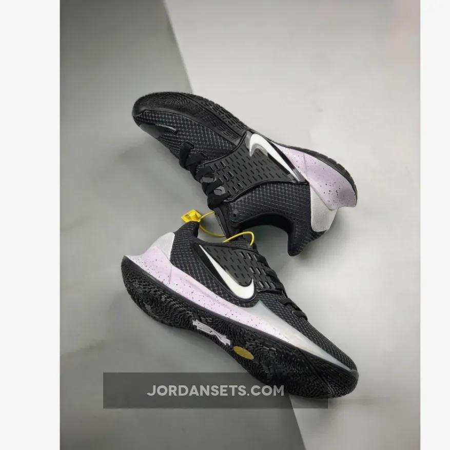 Nike Kyrie Low 2 Black/White Nike Kyrie Low 2 Black/White