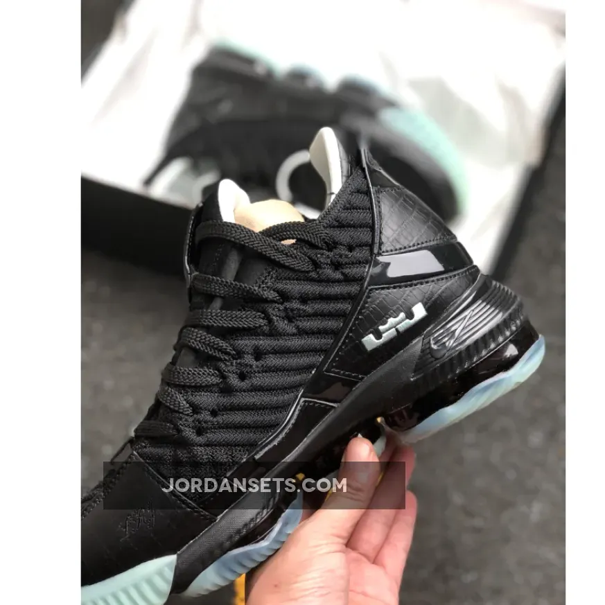 Nike LeBron 16 ‘Glow in the Dark’ Black/Black-Glow Nike LeBron 16 ‘Glow in the Dark’ Black/Black-Glow