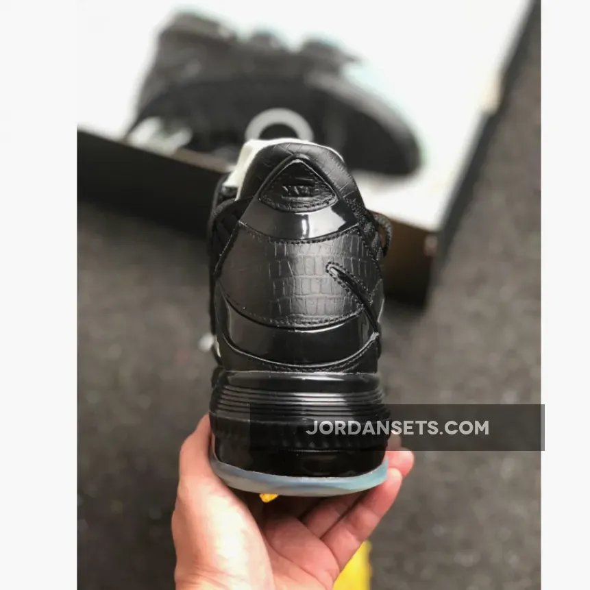 Nike LeBron 16 ‘Glow in the Dark’ Black/Black-Glow Nike LeBron 16 ‘Glow in the Dark’ Black/Black-Glow