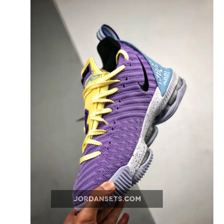 Nike LeBron 16 "Heritage" Nike LeBron 16 "Heritage"