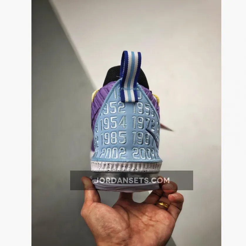 Nike LeBron 16 "Heritage" Nike LeBron 16 "Heritage"