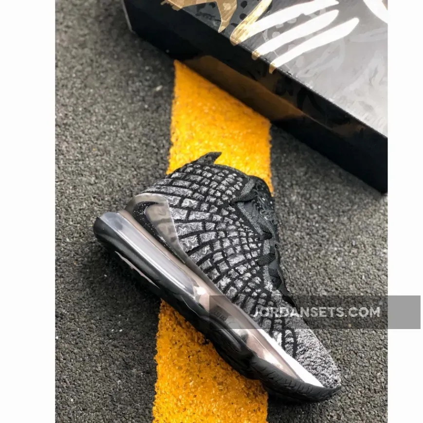 Nike Lebron 17 "Oreo" Black Grey