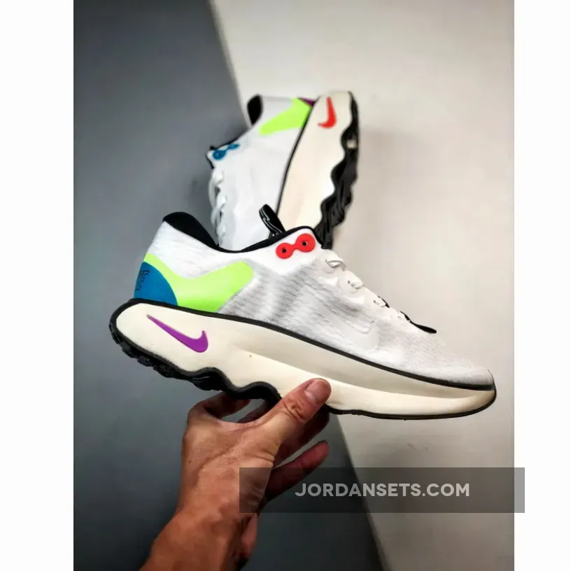 Nike Motiva SE Pale Ivory/Black/Lime Blast Nike Motiva SE Pale Ivory/Black/Lime Blast