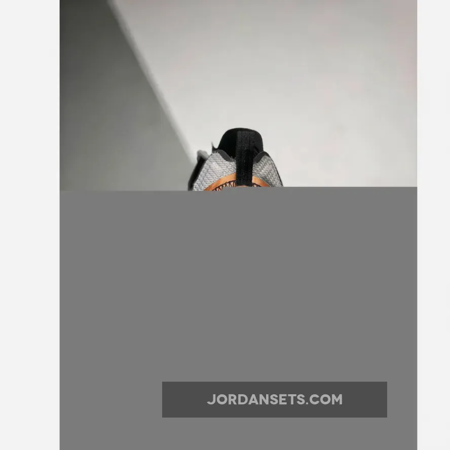 Nike React Element 55 Gold Grey Nike React Element 55 Gold Grey