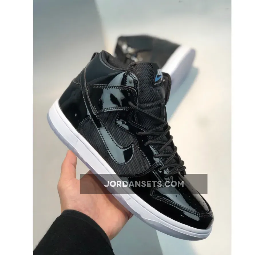 Nike SB Dunk High Space Jam