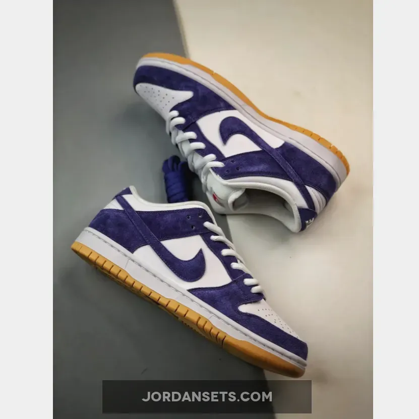 Nike SB Dunk Low ‘Purple Suede’ Court Purple White Nike SB Dunk Low ‘Purple Suede’ Court Purple White