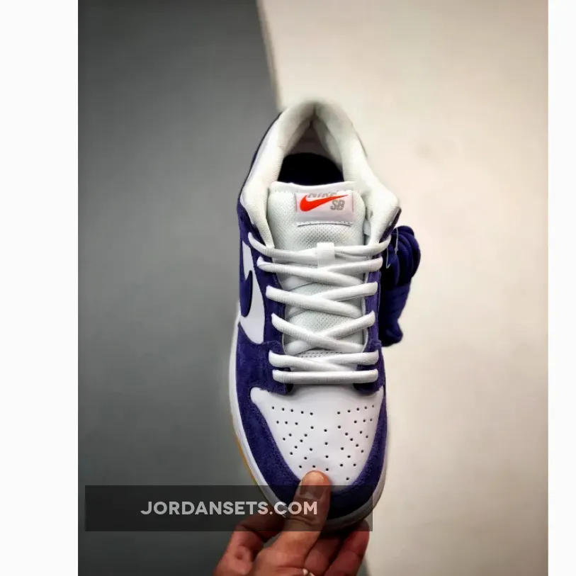Nike SB Dunk Low ‘Purple Suede’ Court Purple White Nike SB Dunk Low ‘Purple Suede’ Court Purple White