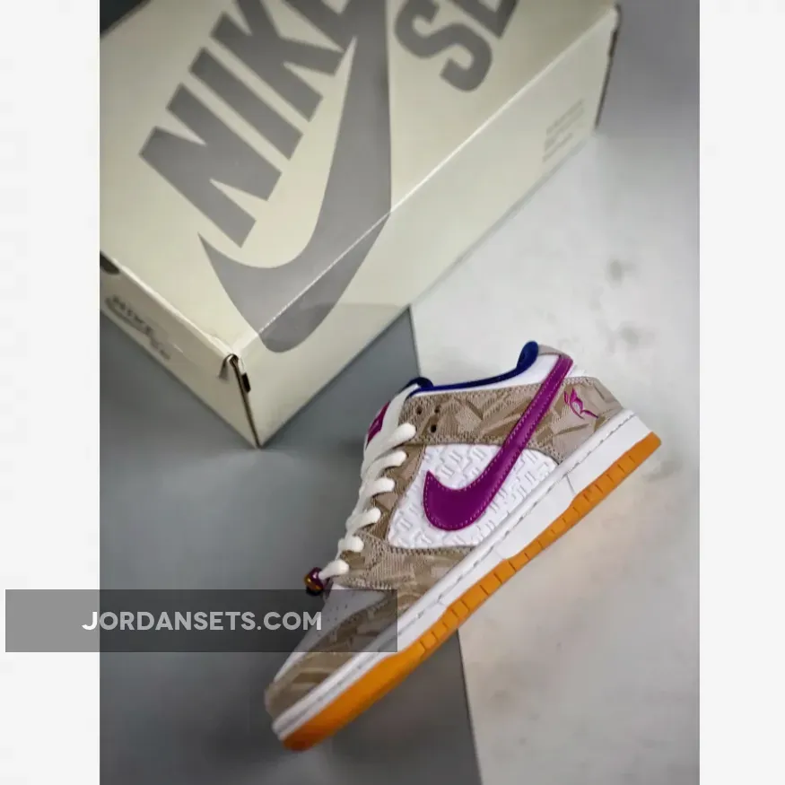 Rayssa Leal x Nike SB Dunk Low Pure Platinum/Vivid Purple-Gum Rayssa Leal x Nike SB Dunk Low Pure Platinum/Vivid Purple-Gum