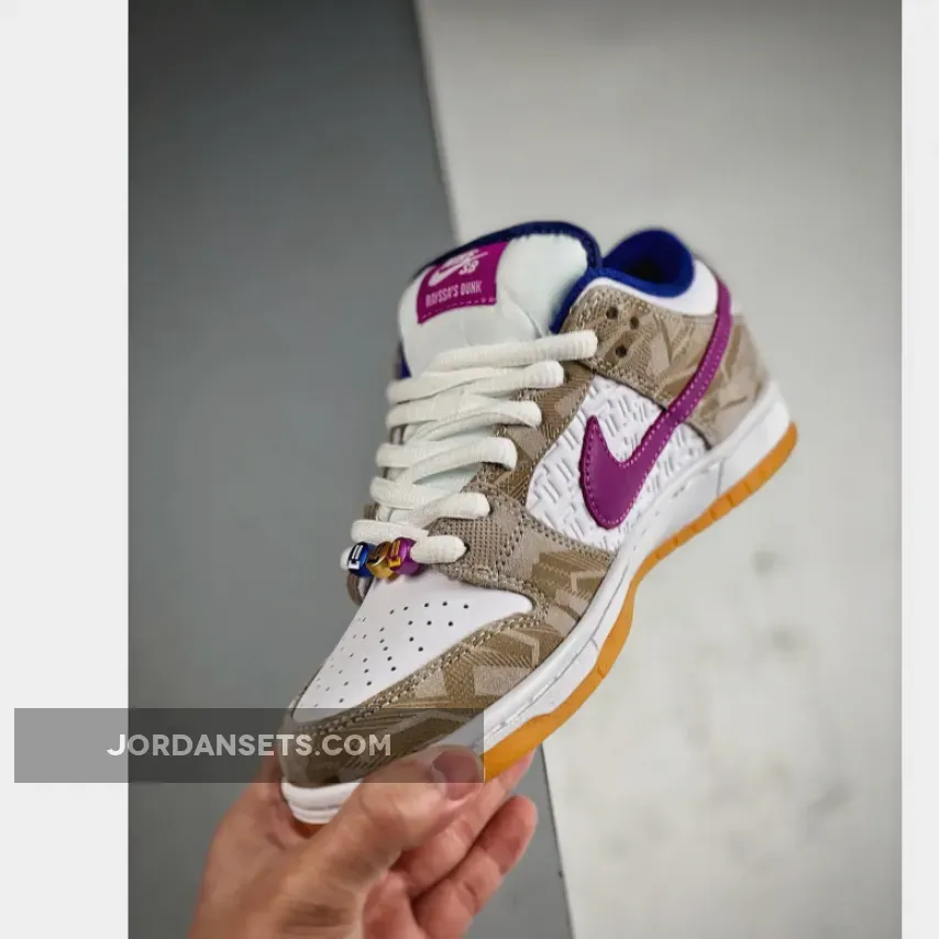 Rayssa Leal x Nike SB Dunk Low Pure Platinum/Vivid Purple-Gum Rayssa Leal x Nike SB Dunk Low Pure Platinum/Vivid Purple-Gum