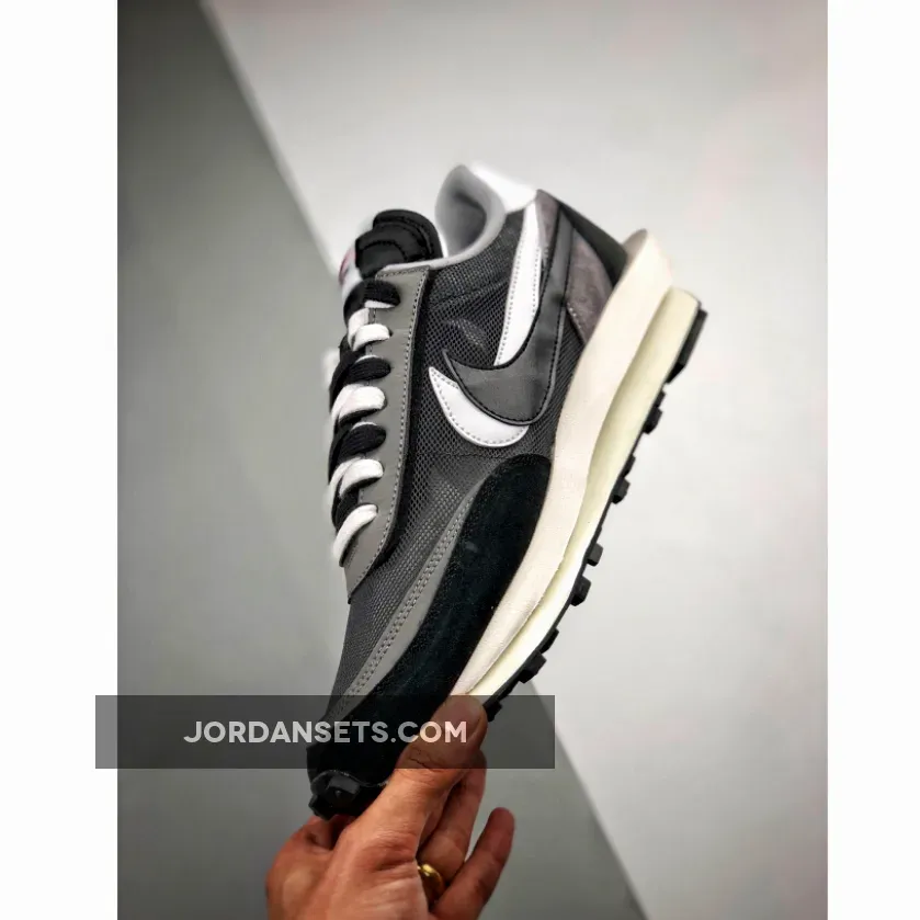 Sacai x Nike LDV Waffle Black White Gunsmoke Sacai x Nike LDV Waffle Black White Gunsmoke