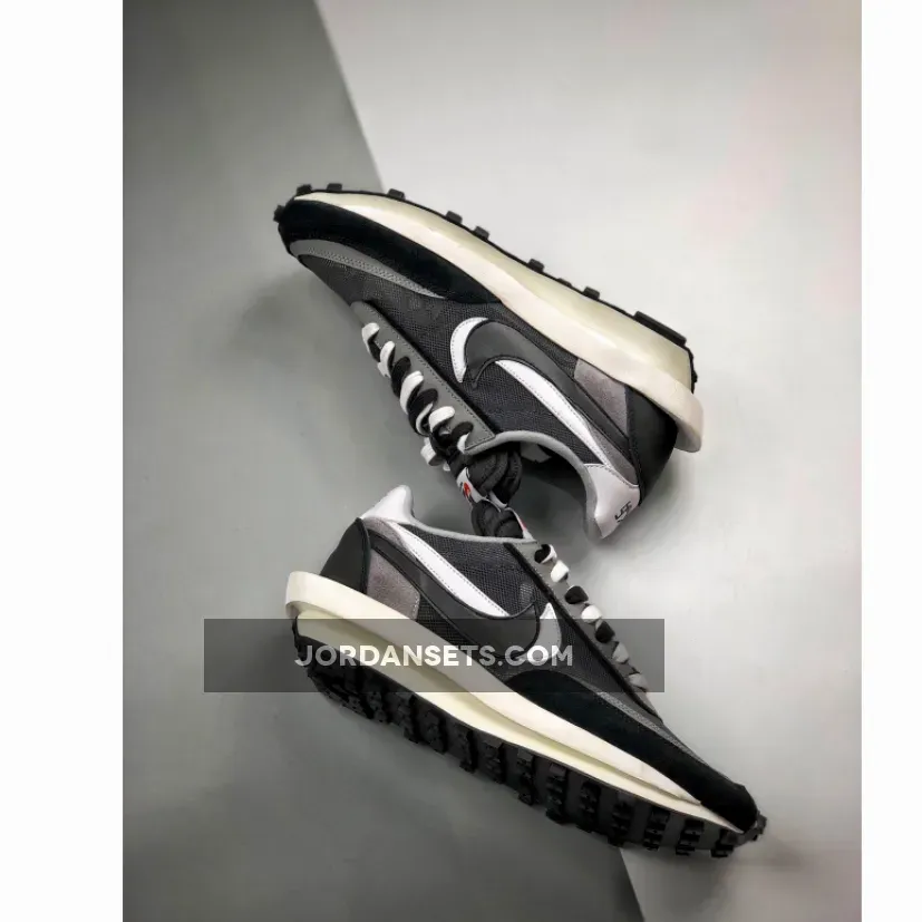 Sacai x Nike LDV Waffle Black White Gunsmoke Sacai x Nike LDV Waffle Black White Gunsmoke