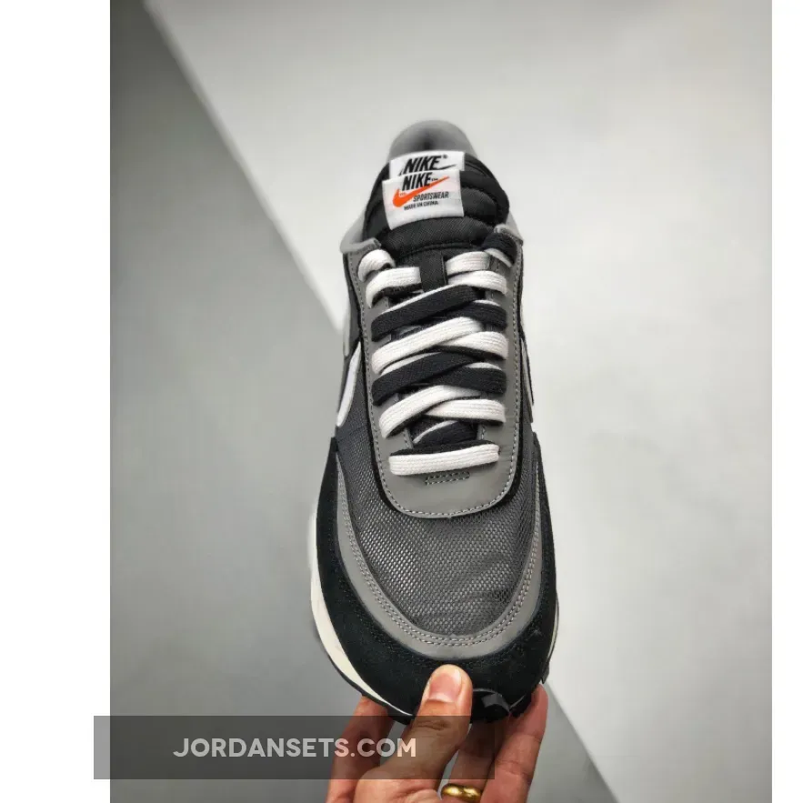 Sacai x Nike LDV Waffle Black White Gunsmoke Sacai x Nike LDV Waffle Black White Gunsmoke