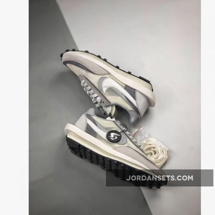 Sacai x Nike LDV Waffle Daybreak Grey White Sacai x Nike LDV Waffle Daybreak Grey White