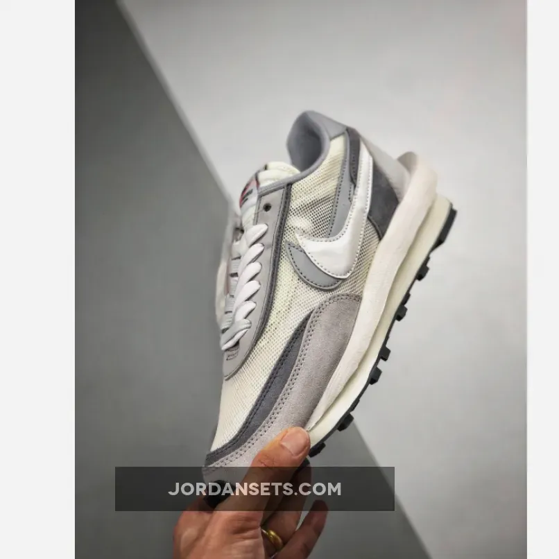 Sacai x Nike LDV Waffle Daybreak Grey White Sacai x Nike LDV Waffle Daybreak Grey White