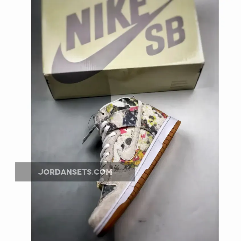 Supreme x Nike SB Dunk High Rammellzee White Multi-Color Supreme x Nike SB Dunk High Rammellzee White Multi-Color