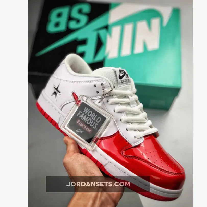 Supreme X Nike SB Dunk Low Varsity Red