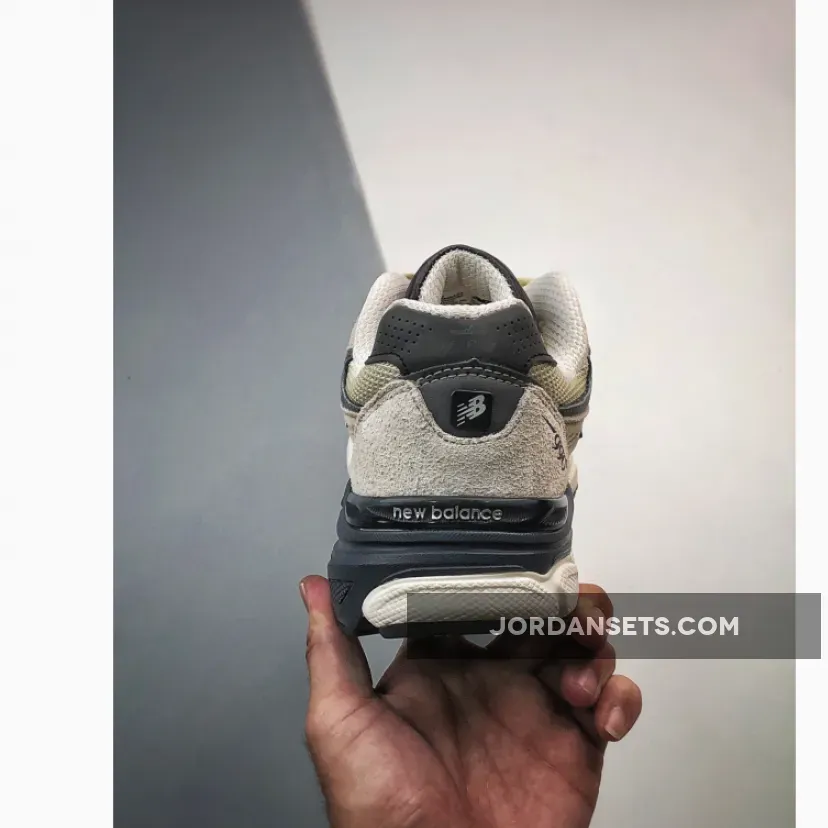 Teddy Santis x New Balance M990v3 Moonbeam Teddy Santis x New Balance M990v3 Moonbeam